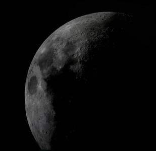 moon_vid10_000_stitch_2.jpg